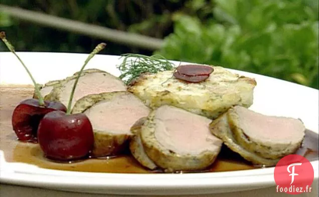 Filet de Veau en Croûte d'Herbes et Sformato de Céleri-Rave et Poire à la Sauce aux Cerises