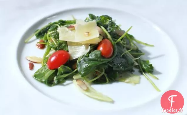 Salade de Roquette et Fenouil avec Vinaigrette Citron-Herbes