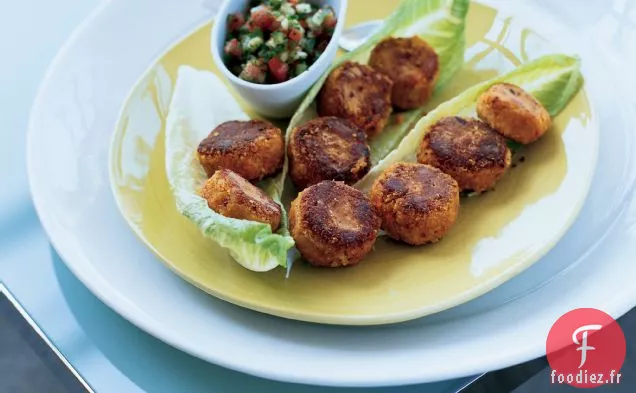 Köfte aux Lentilles Rouges avec Salade Tomate-Concombre