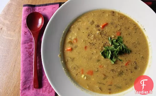 Soupe de Lentilles Au Curry Et à la Noix De Coco