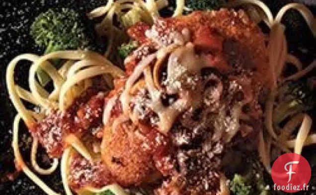 Poulet Parmesan avec Linguine et Brocoli