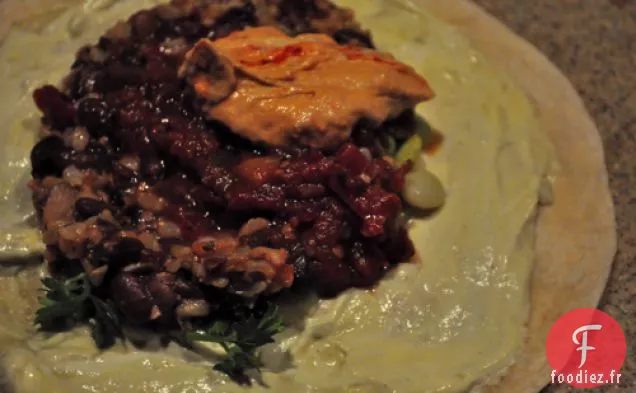 Burritos De Haricots Noirs Avec Sauce Crémeuse Aux Chipotles
