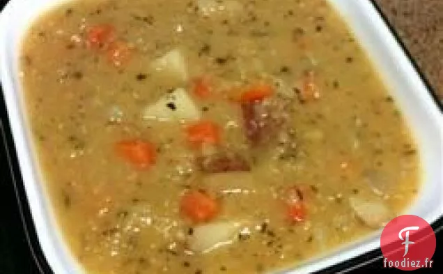 Soupe de Lentilles aux Pommes de Terre à l'ail (Végétalienne)