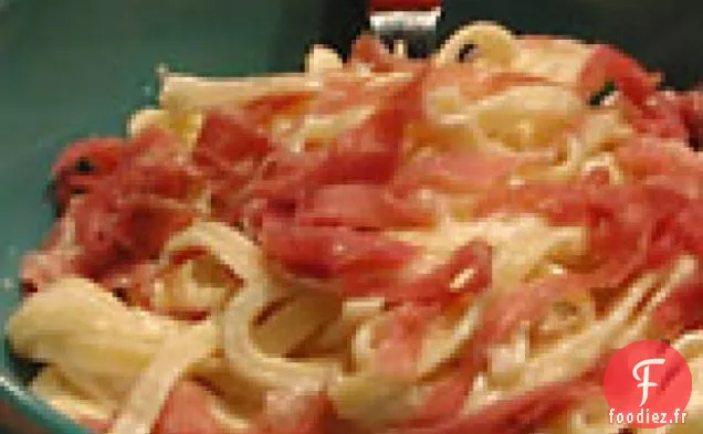 Fettuccine all'Alfredo avec Prosciutto di Parma