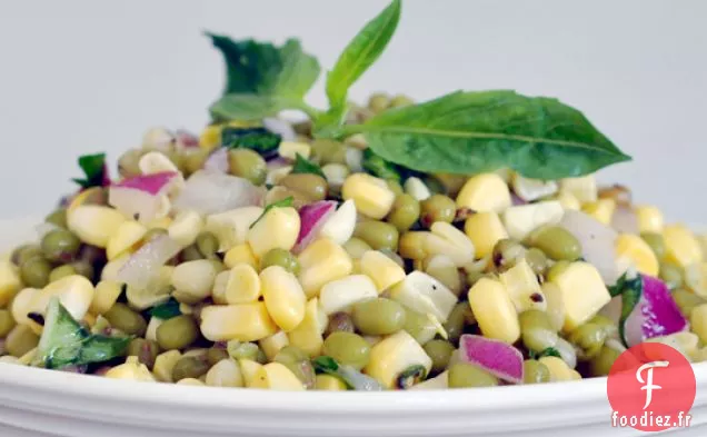 Salade De Haricots Mungo Au Maïs Et Au Basilic