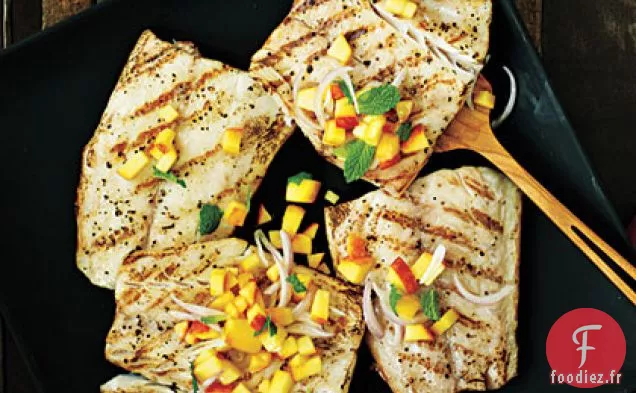 Bar Rayé avec Salsa à la pêche