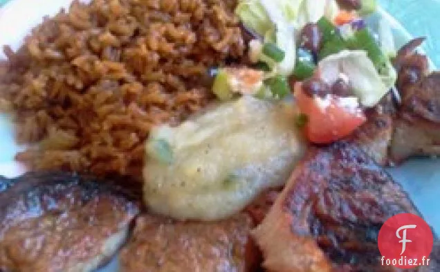 Côtelettes de Porc Grillées Mesquite avec Salsa aux Pommes