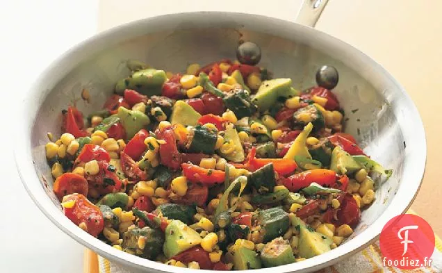 Sauté De Maïs Frais Avec Tomates, Courges Et Gombo Frit