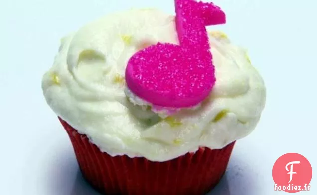 Cupcakes à l'Orange avec Garniture de Crème Fouettée à l'Ananas Écrasé à l'Orange