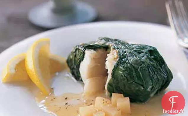 Flétan Enveloppé dans des légumes verts