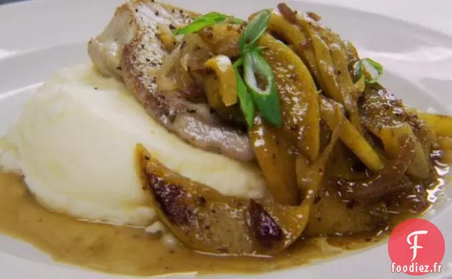 Côtelettes de Porc aux Pommes et Oignons