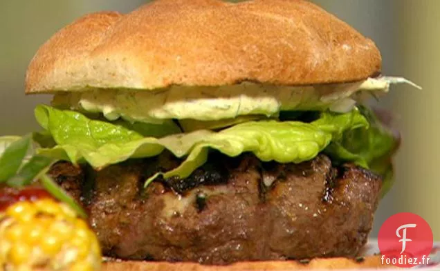 Hamburgers à la Bière Fumée avec Sauce Crémeuse à la Moutarde