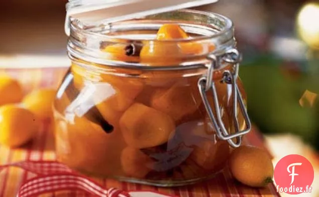 Kumquats au Sirop Épicé avec Clous de Girofle, Cannelle et Anis Étoilé