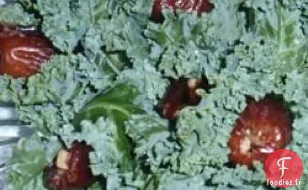 Dattes Enveloppées de Chou Frisé aux Amandes