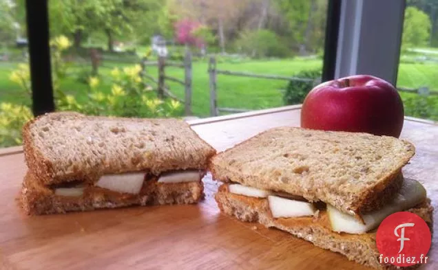 Sandwich au Beurre d'Arachide aux Pommes