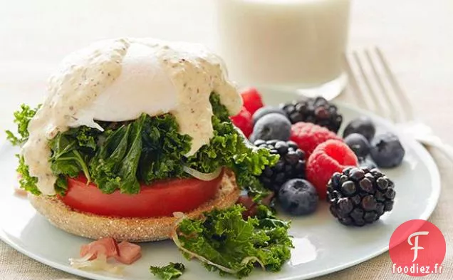 Oeufs de Chou Frisé et de Tomate Bénédictine aux Baies
