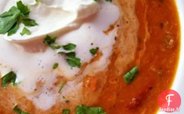 Soupe de Poivrons Rouges Rôtis et de Crabe