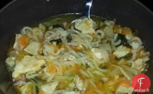 Soupe de Nouilles au Poulet Orientale d'Angela