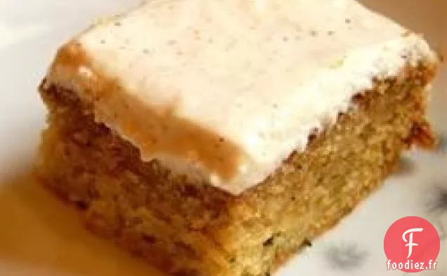 Gâteau aux Courgettes avec Glaçage à la Compote de Pommes au Fromage à la Crème