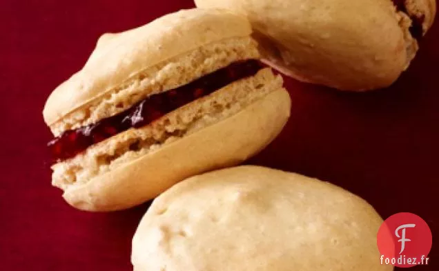 Macarons au Beurre d'Arachide et à la Confiture