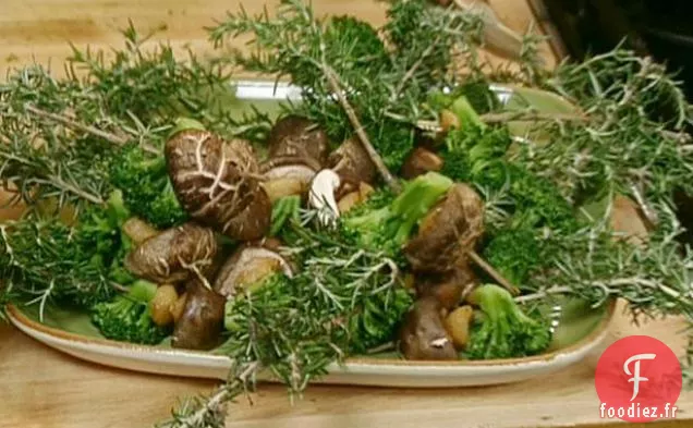 Brochettes de Champignons Shiitake au Romarin, Brocoli et Gousses d'ail