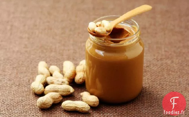 Barres Croquantes au Beurre d'arachide après les raisins et les noix