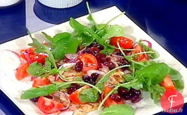Poulet Grillé avec Roquette, Olives Noires et Tomates