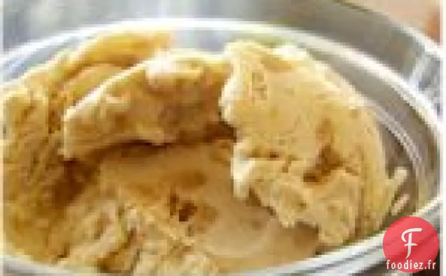 Crème Glacée au beurre d'arachide riche et sans produits laitiers