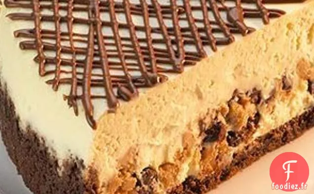 Gâteau Au Fromage En Couches Au Beurre D'Arachide Et Aux Pépites De Chocolat Au Lait