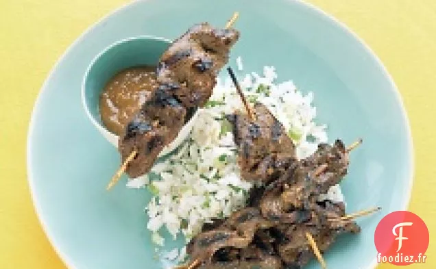 Brochettes De Boeuf Avec Sauce Aux Arachides