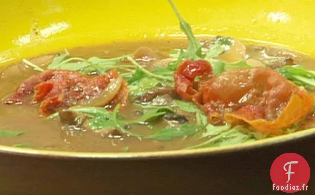 Soupe de Champignons Sauvages avec Roquette et Jambon Serrano Croustillant