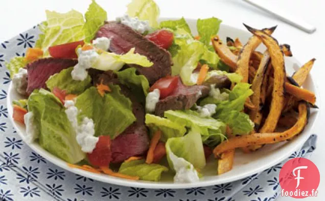Salade de Surlonge avec Vinaigrette au Fromage Bleu et Frites de Patates Douces