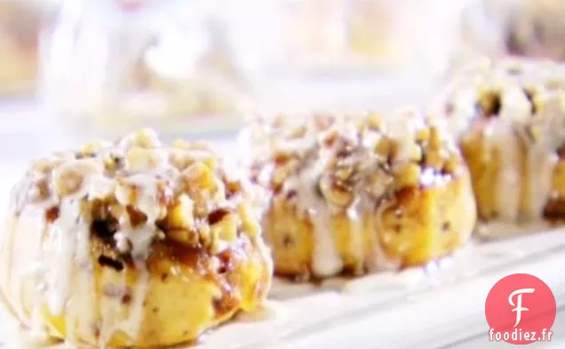 Petits Pains Collants aux Pommes et aux Noix