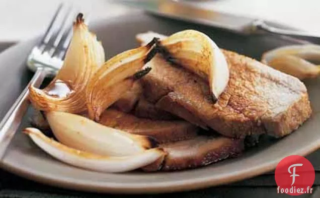 Porc Rôti au Miel et au Cumin avec Oignons Caramélisés