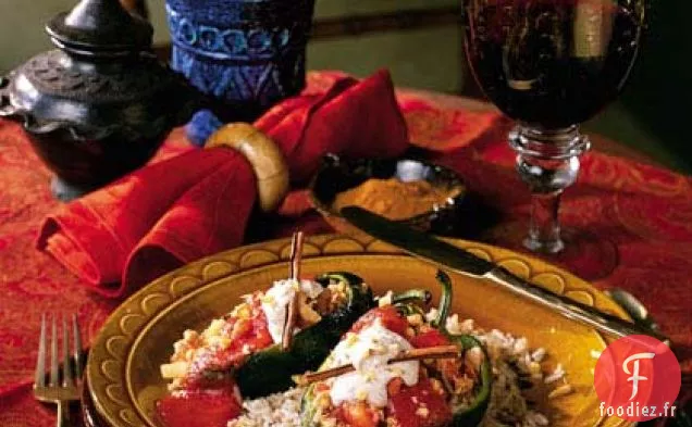 Poblanos Farcis Au Porc Avec Sauce À La Crème De Noix