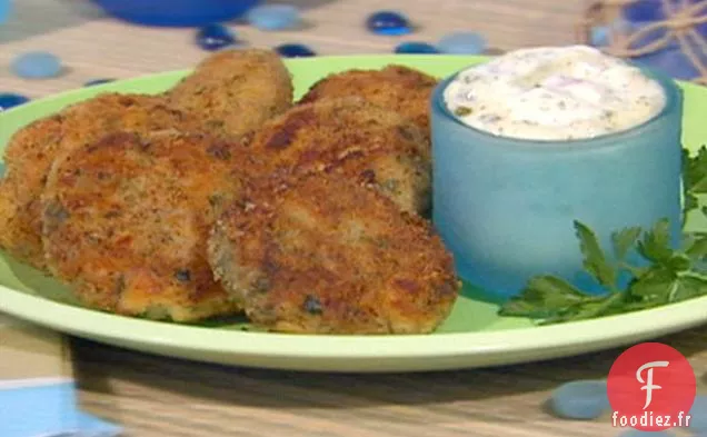 Mini Gâteaux de Poisson avec Mayonnaise aux Câpres de Dijon