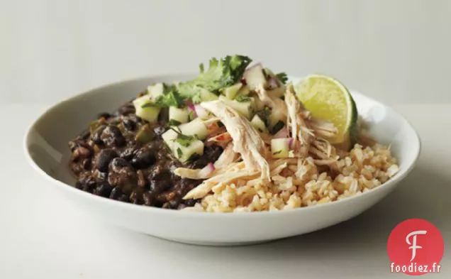 Haricots Noirs Et Riz Avec Salsa Au Poulet Et Aux Pommes