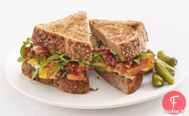 Sandwichs au Bacon, à la Pêche et à la Roquette