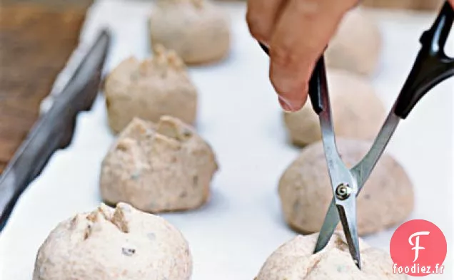 Rouleaux de Dîner à la Sauge