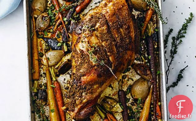 Gigot d'Agneau Rôti Lentement aux Légumes de Printemps