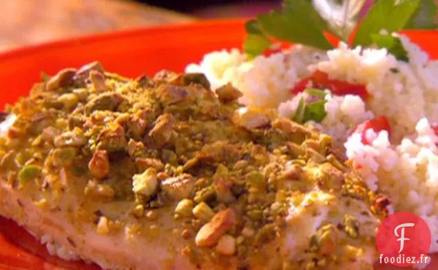 Poulet Rôti au Fromage de Chèvre-Croûte de Noix de Macadamia et Persil-Couscous au Piment