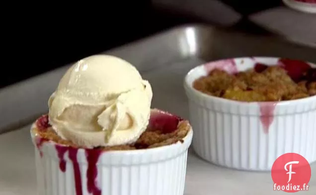 Crumbles à la Pêche et aux Myrtilles