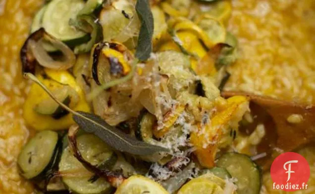 Risotto De Courge D'Été À La Sauge Frite Croustillante Et Au Parmesan