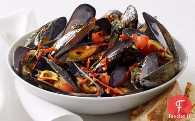 Moules aux Tomates et Salami