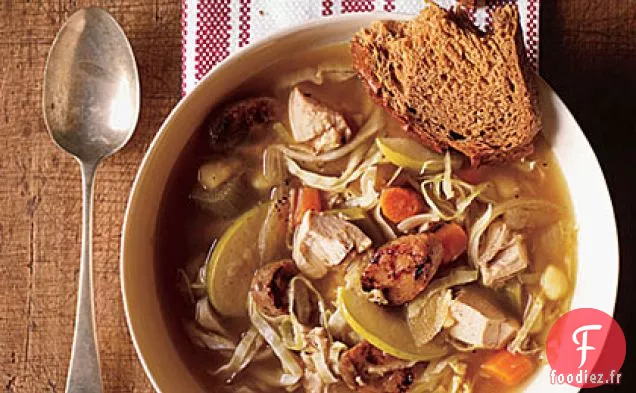 Soupe de Poulet au Chou et Pomme