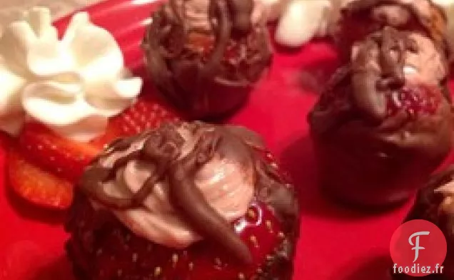 Gâteau au Fromage-Fraises Farcies