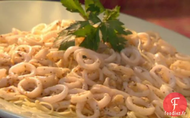 Calamars Carbonisés avec Bouillon d'Ail Rôti