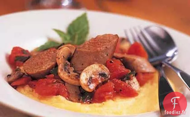 Polenta au Parmesan avec Saucisse et Champignons