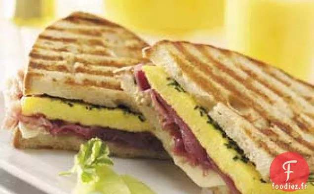 Omelette Panini