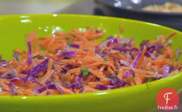 Salade de Noisettes Grillées et Carottes Râpées